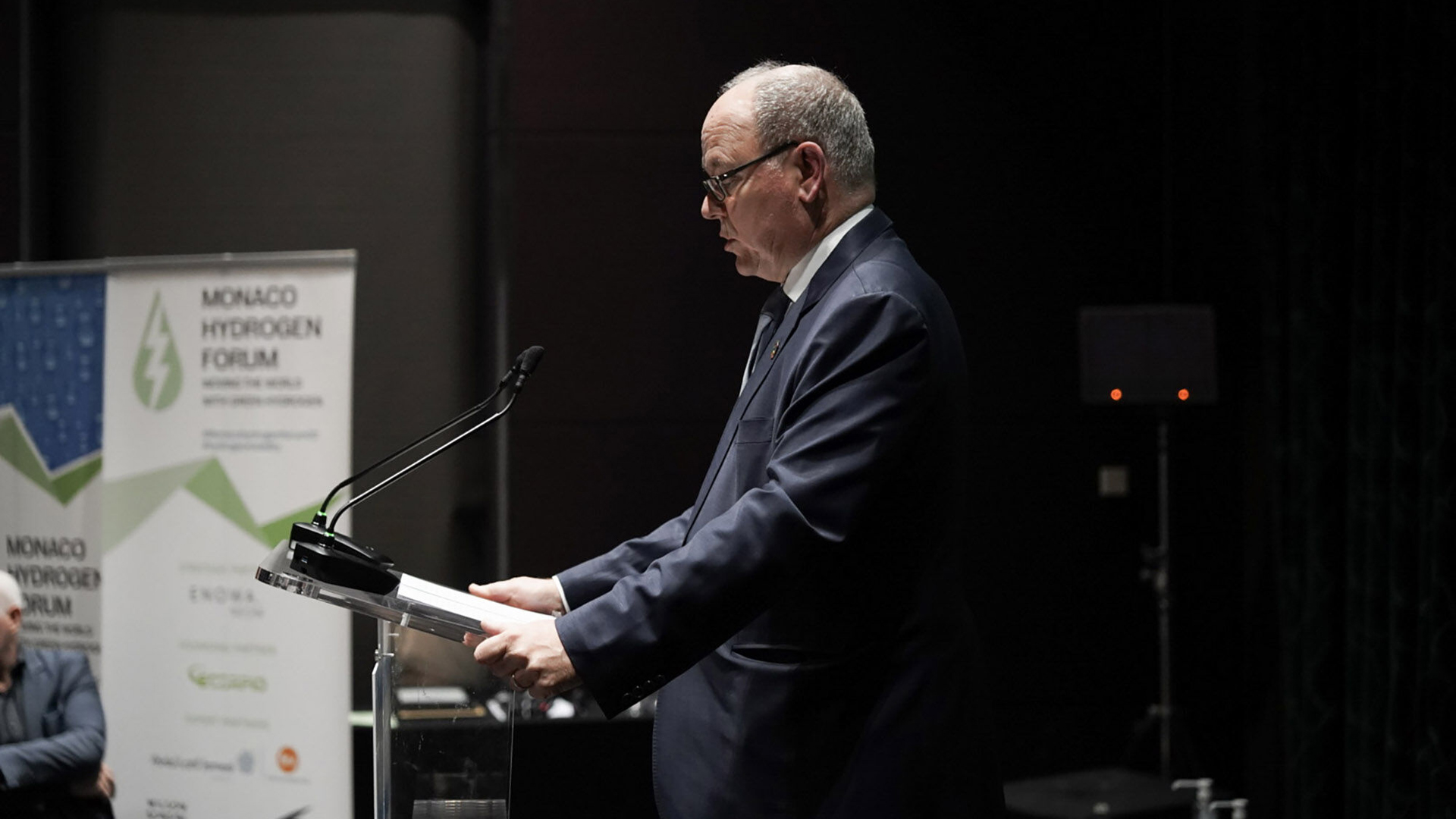 His Serene Highness Prince Albert II presents the Monaco Prize for Innovation in Renewable Hydrogen and Transportation